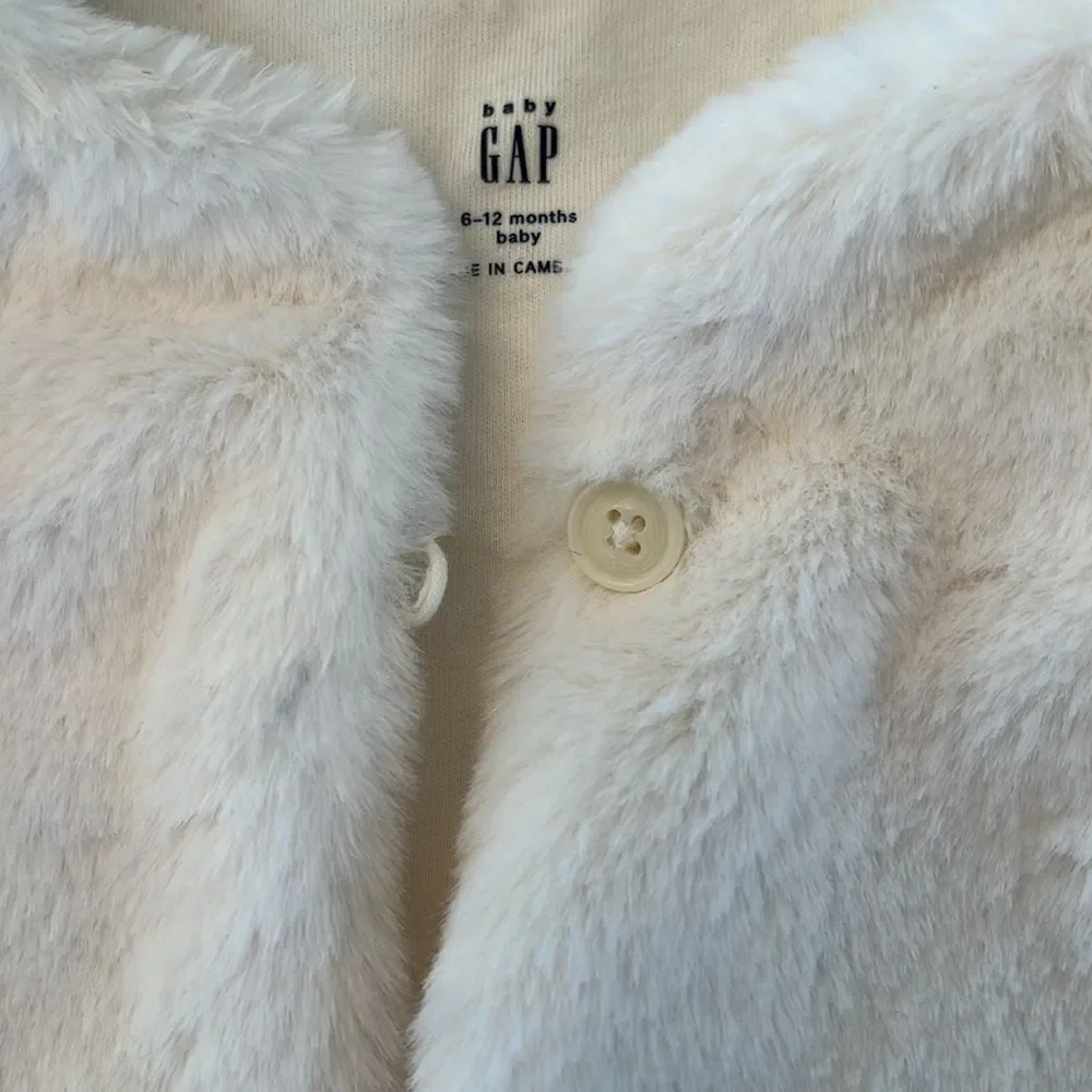 BABY GAP VEST 6/12M